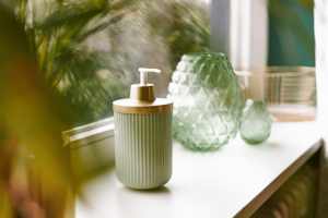 Sterillium® Protect & Care Dispenser Emma mint